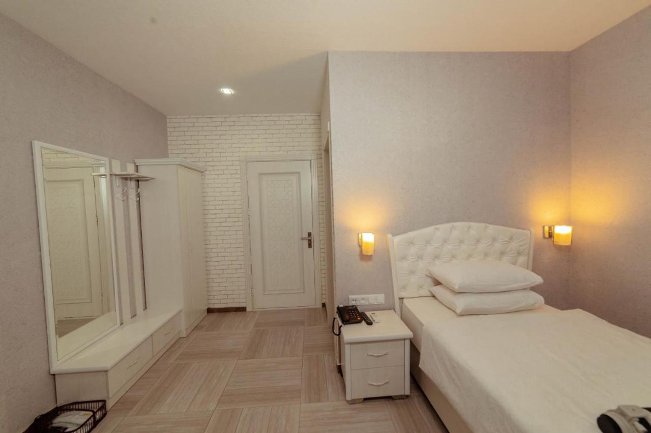 Asmald Palace Hotel Коканд Екстериор снимка